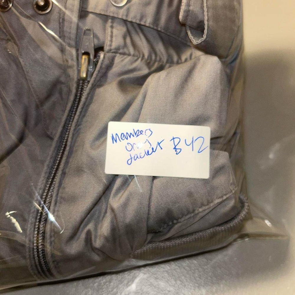 Members Only Beige Gray Jacket - Picture 9 of 9